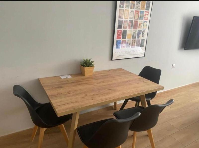 Amazing apt in Athens close to Metro Station - image 7
