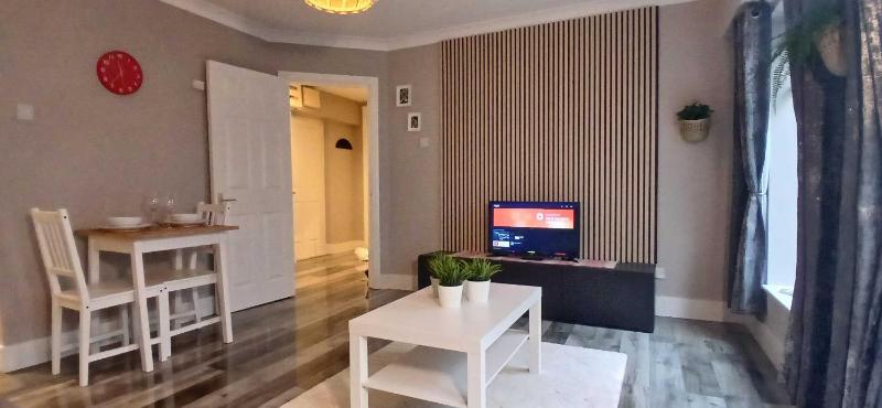 Modern Central 1BDR At St Stephen Green - image 1