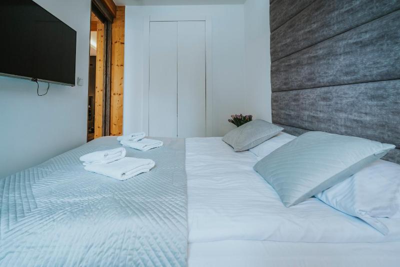 VisitZakopane - Good Vibe Spa Apartment - image 11