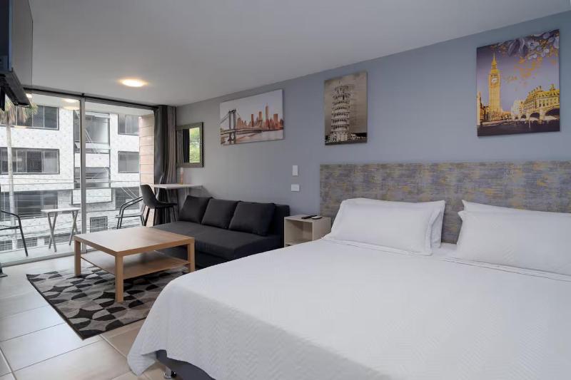 Leb'Den Executive Suites - image 43
