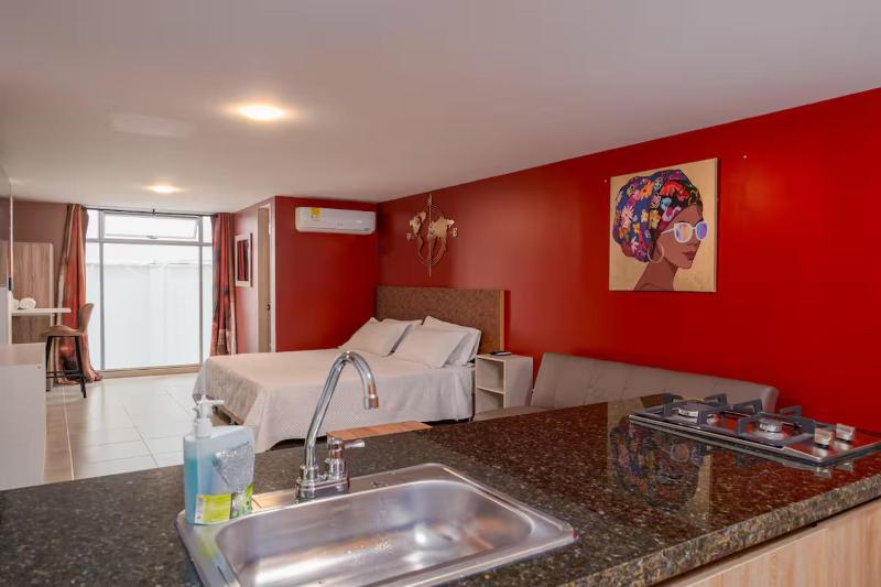 Leb'Den Executive Suites - image 15