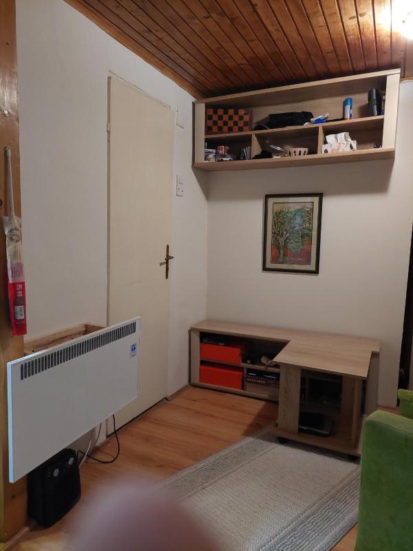 Dvorišni Apartman u Centru Novog Sada - image 9