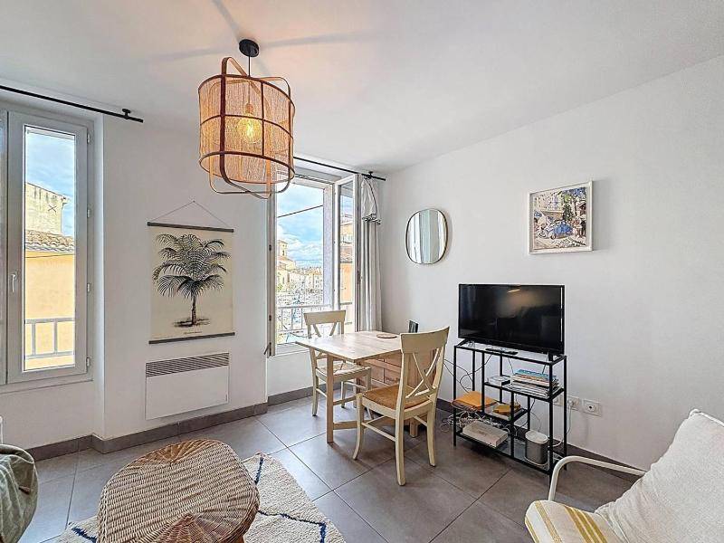 Appartement T2 lumineux sur le Vieux Port La Ciotat - FR-1-770-11 - image 13