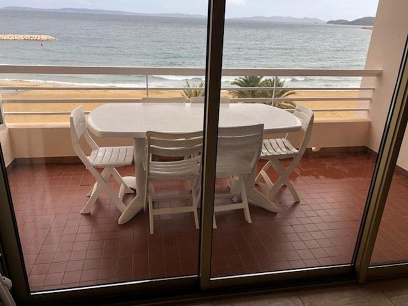 Appartement T2 au Lavandou avec Garage et Balcon - FR-1-308-57 - image 3