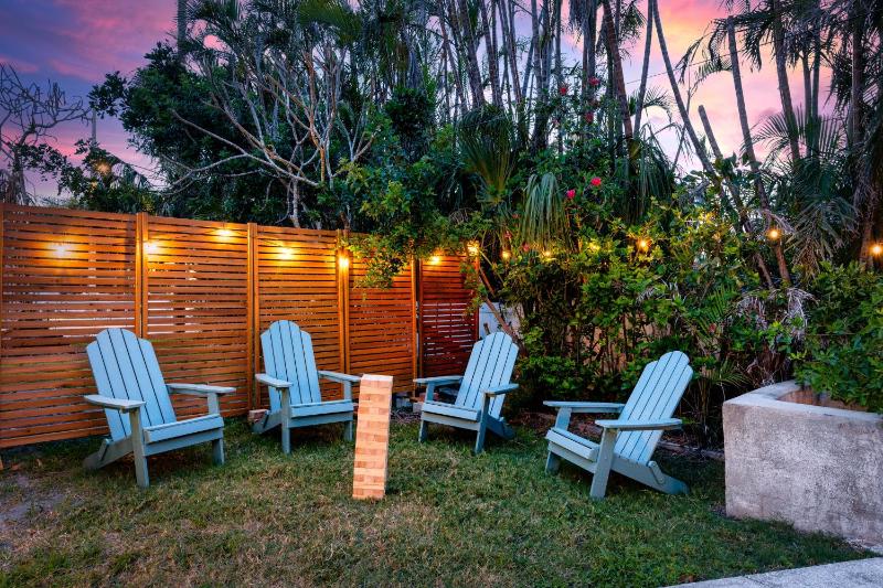 3 Blocks to Beach Epic Game Room Cabana Bar - image 44