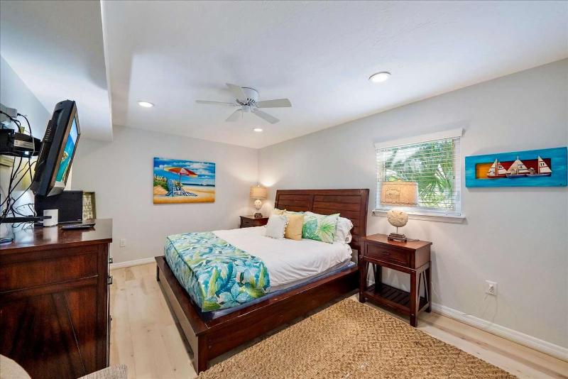Siesta Key Village Heated pool - image 6