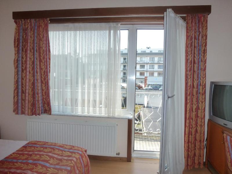 Superior Twin Room image 2