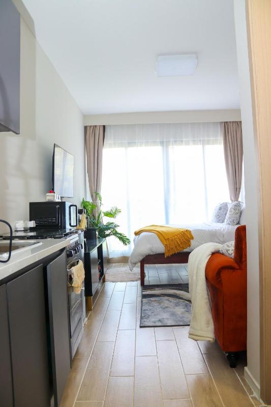 Urban Haven Suites - image 8