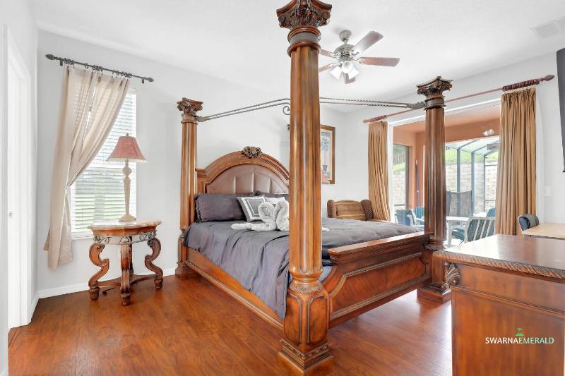 Family Retreat near Disney with Private Pool - image 2