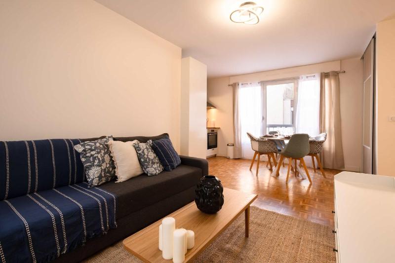 Modern Flat with Balcony Opera & Saint-Lazare - image 12