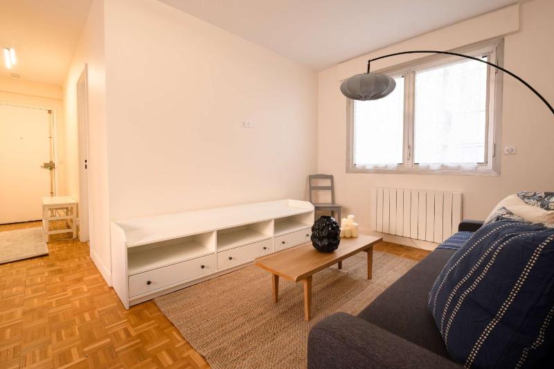 Modern Flat with Balcony Opera & Saint-Lazare - image 9