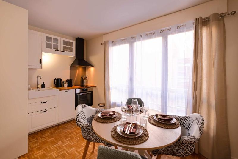 Modern Flat with Balcony Opera & Saint-Lazare - image 8