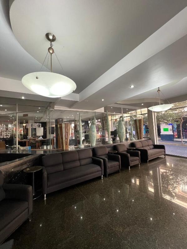 Hotel Universo - image 2