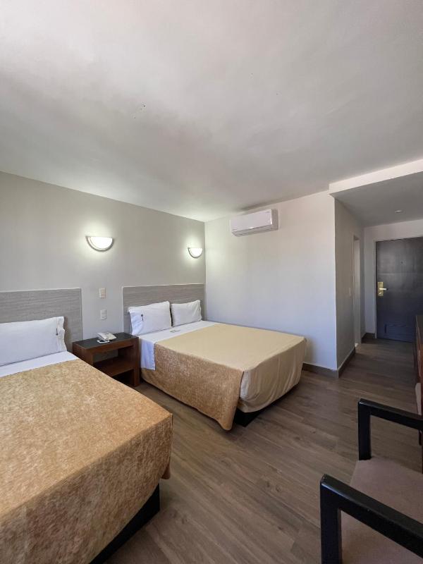 Hotel Universo - image 15