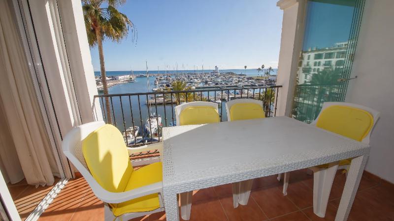 Marina Apartments 73 7 - image 26