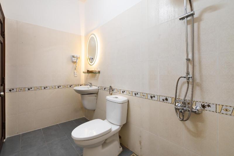 Phuong Nam Hotel - image 35