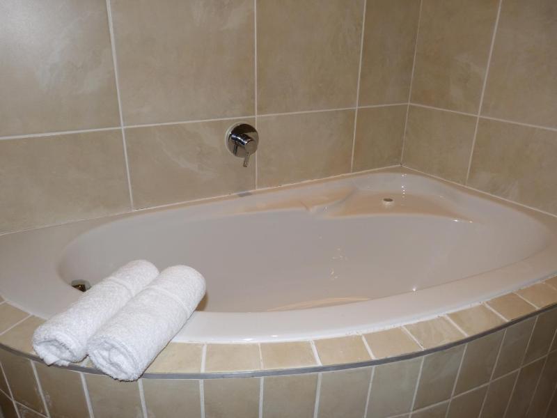 The Hampton Exclusive Guesthouse - image 14
