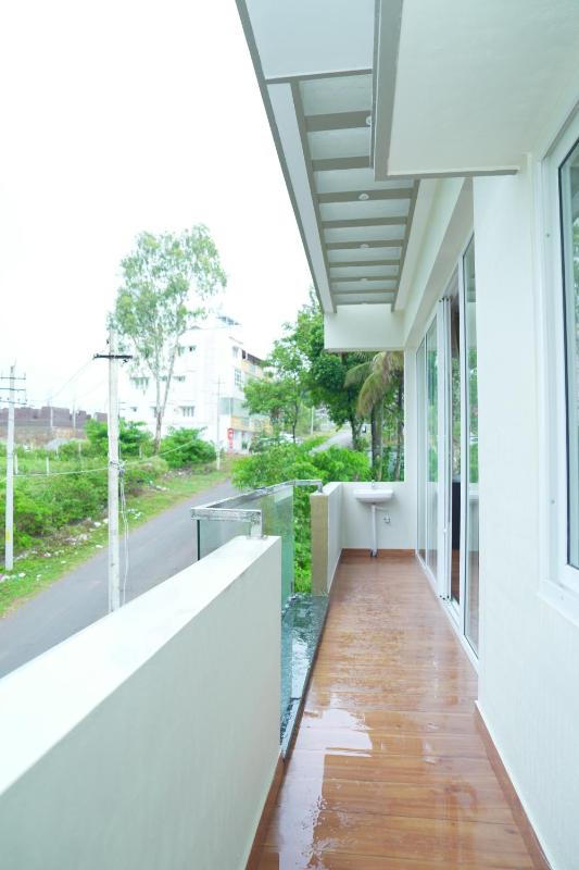 Atiyas Inn Service Apartment - image 4