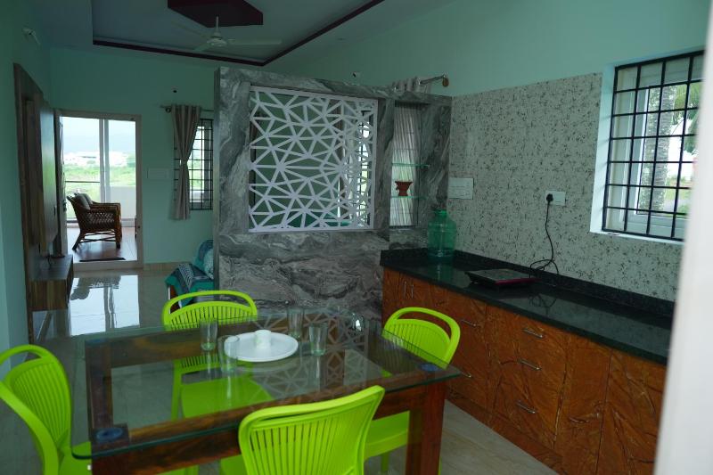 Atiyas Inn Service Apartment - image 7
