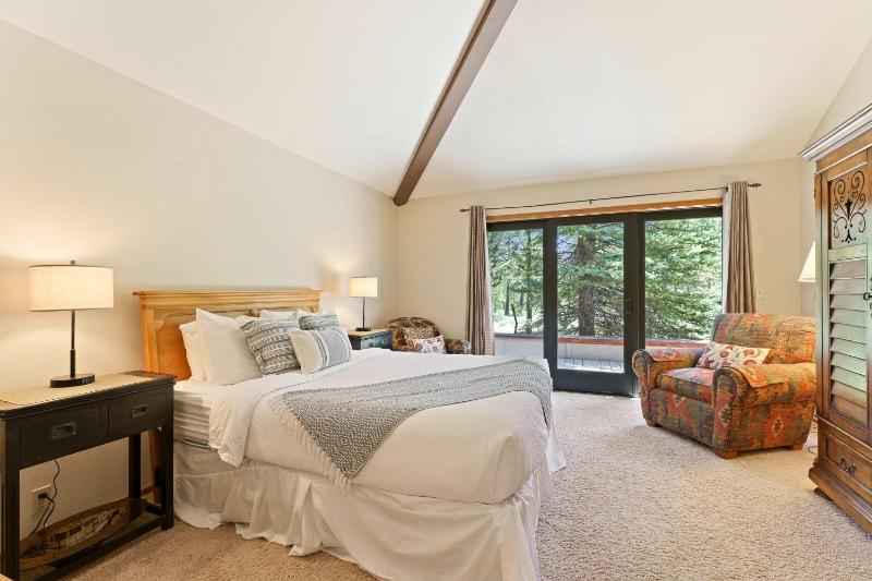 10 Tan Oak - image 38