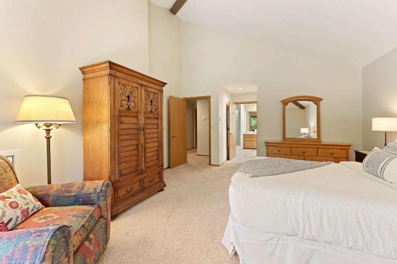10 Tan Oak - image 20