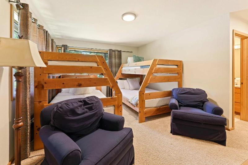 10 Tan Oak - image 2