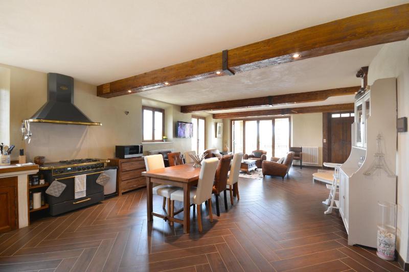 Vacation rental with pool and Jacuzzi close to Arles - sleeps 10 - image 16