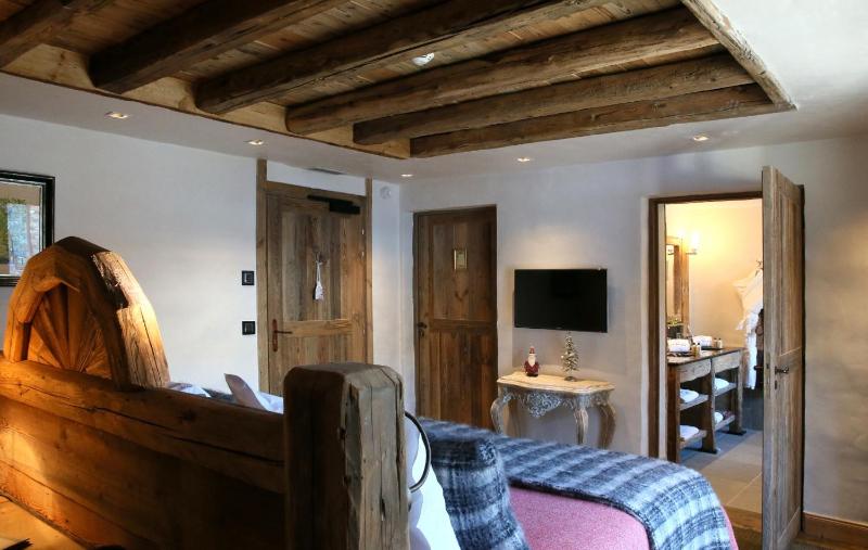 Superior Double Room image 3