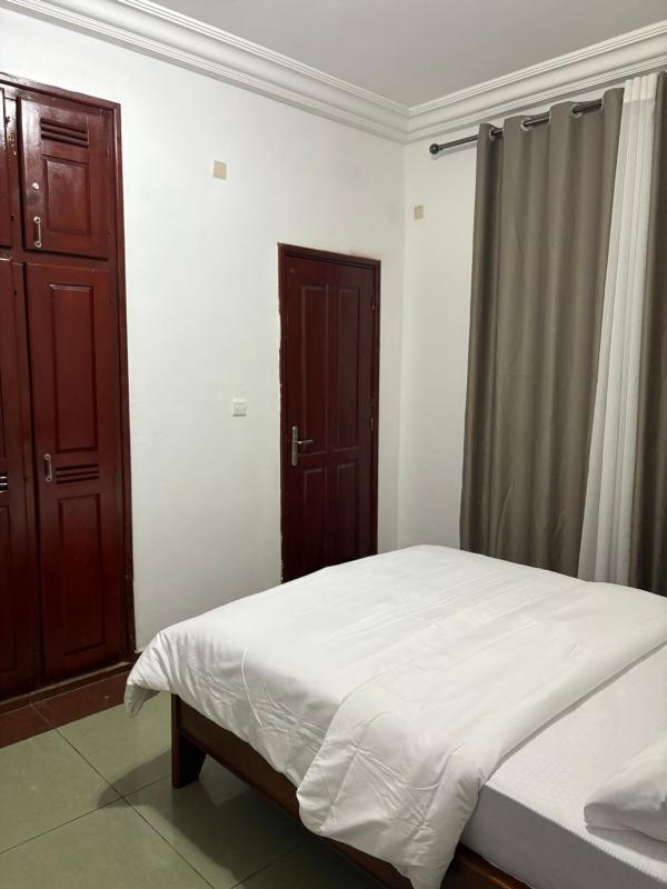 Luxury Apartment in Ominisport Yaoundé - Fast Wi-Fi - Secure - Long & Short Stays - image 10