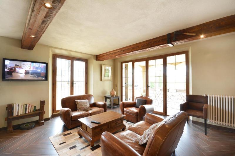 Vacation rental with pool and Jacuzzi close to Arles - sleeps 10 - image 45