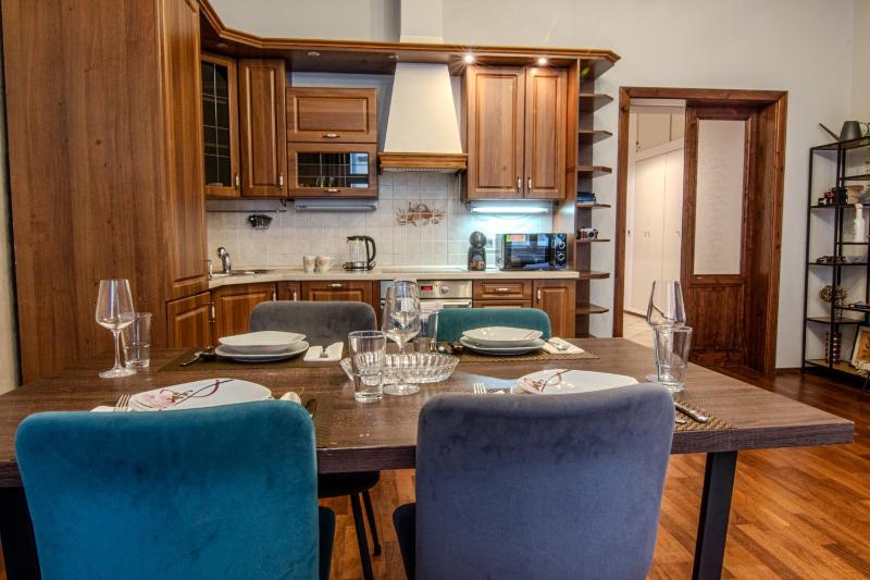 Urban Riverside Apartment - near Old Town - for 5 by AP - image 15