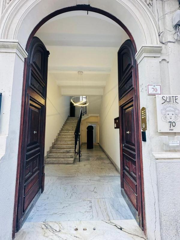 Suite 70 Luxury Collection - image 8