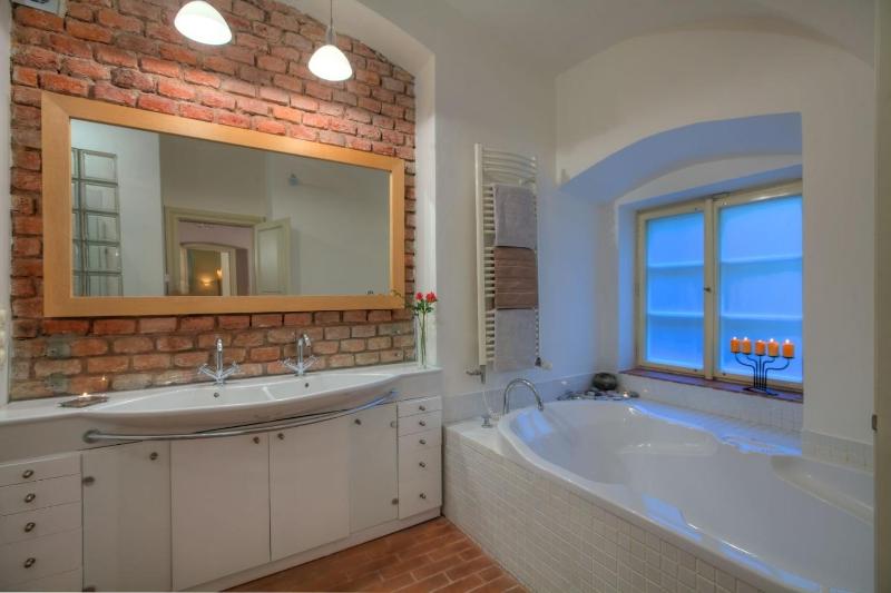 Two-Bedroom Apartment image 4