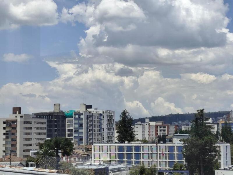 Departamento con hermosa vista - image 3