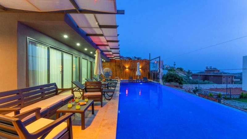 Luxury 5 bedroom villa with private pool and Jacuzzi - image 13