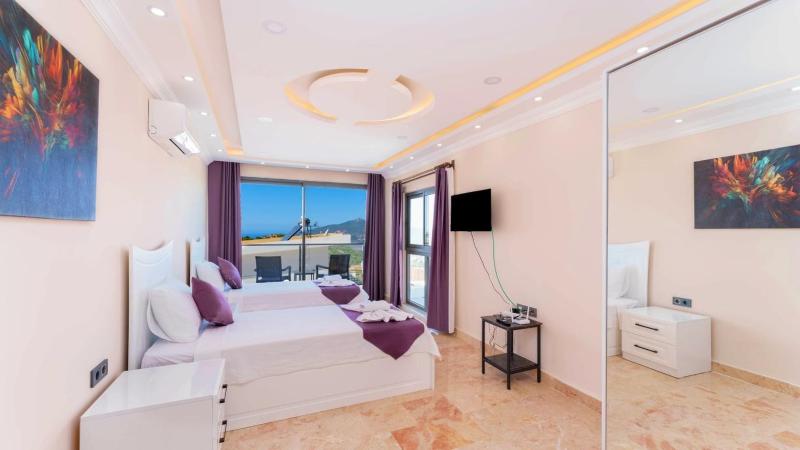 Luxury 5 bedroom villa with private pool and Jacuzzi - image 33