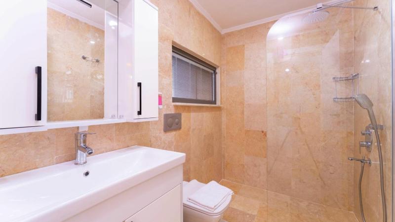 Luxury 5 bedroom villa with private pool and Jacuzzi - image 31