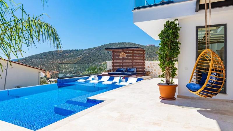 Kalkan 3 bedroom seaview villa with private Indoor and Outdoor Pool - image 34