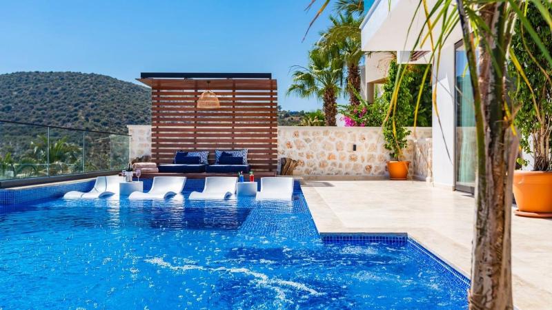 Kalkan 3 bedroom seaview villa with private Indoor and Outdoor Pool - image 23