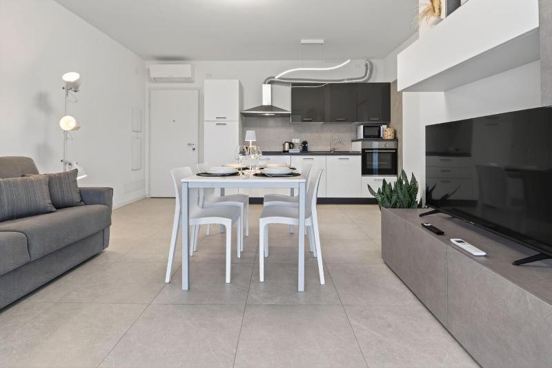 Villa Laila IRIS SUITE APARTMENTS - image 10