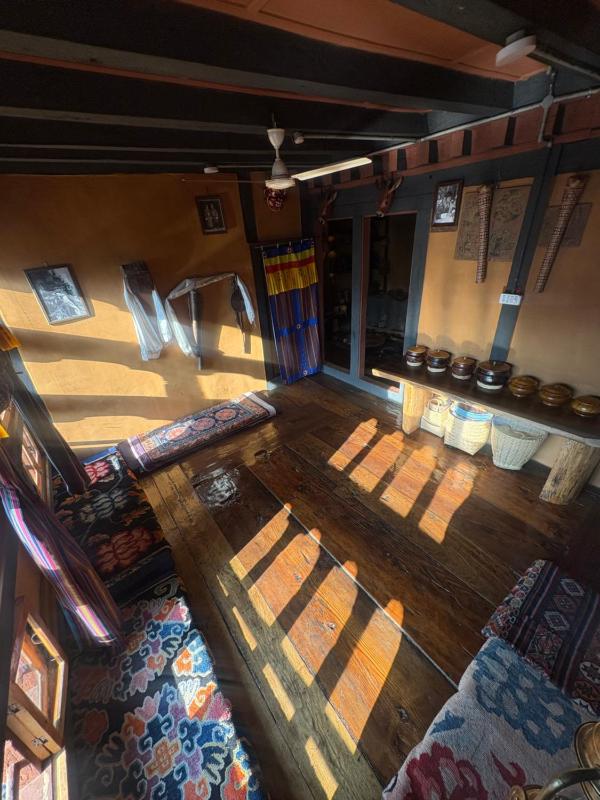 PumakhaPhochu service Apartment & Phuntshochoeling Village Homestay - image 2