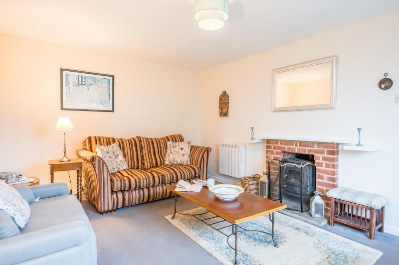 1 Hall Farm Cottage Aldeburgh - image 1