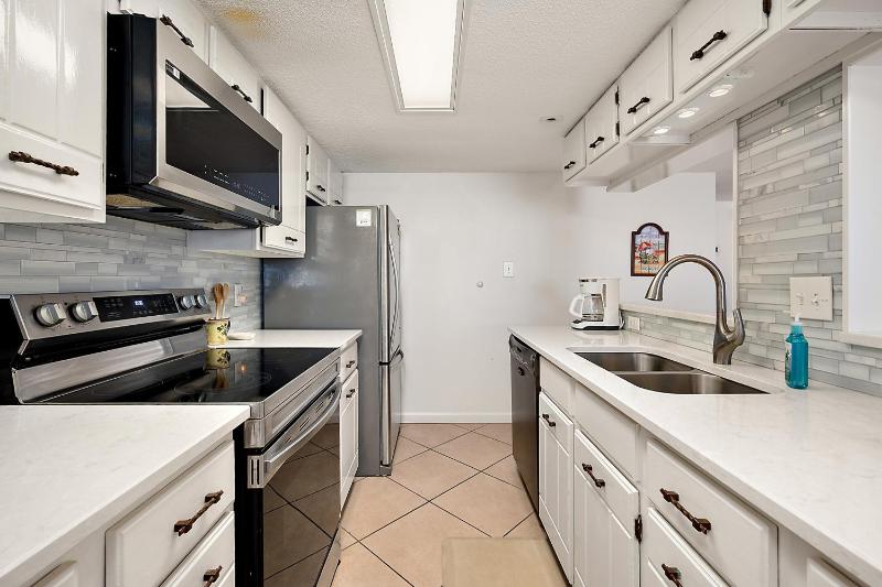 Covington Towers 303 - Surf Watch - image 11