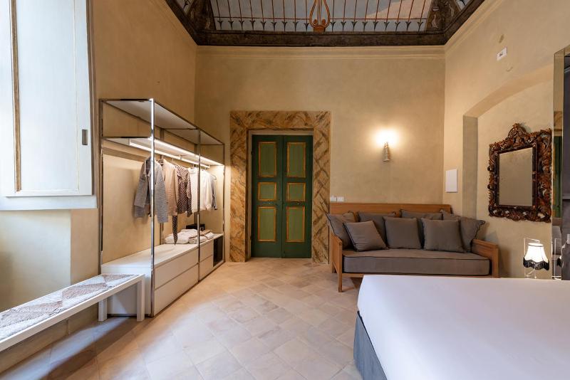 Palazzo Sbaraglini - image 38