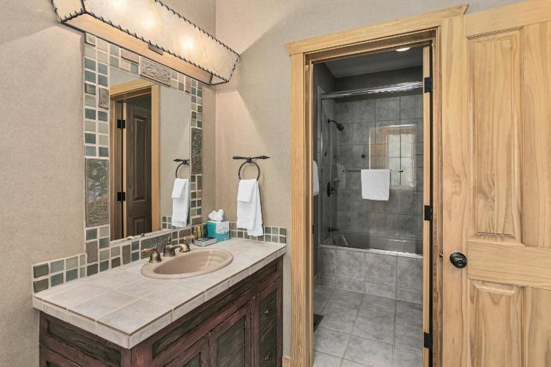 Thistle Drive Home at Deer Valley Resort - 4 Bedroom Home #3020 - image 2