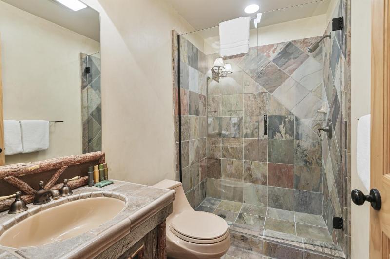 Thistle Drive Home at Deer Valley Resort - 4 Bedroom Home #3020 - image 31