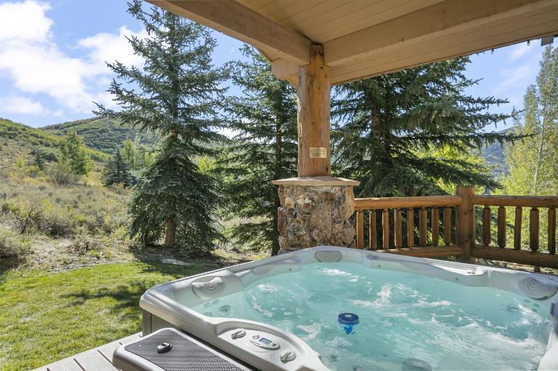 Thistle Drive Home at Deer Valley Resort - 4 Bedroom Home #3020 - image 6