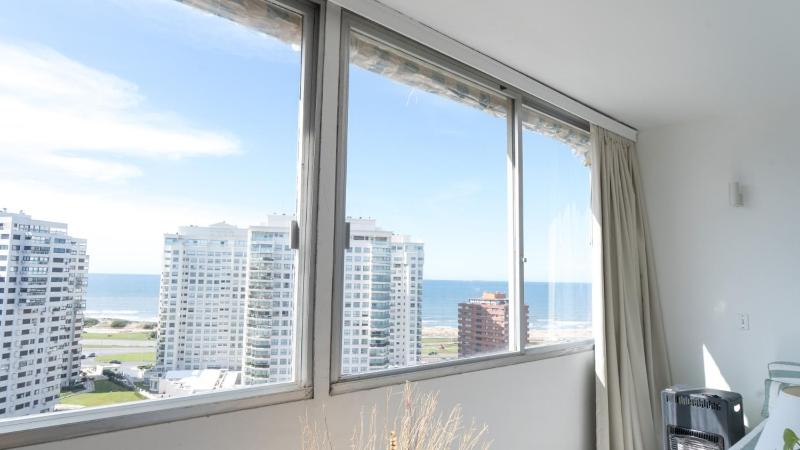 Espectacular apartamento en punta del este - image 5
