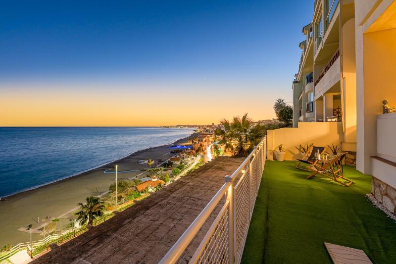 797 HOLIDAY RENTALS - El Balcon de Benalmadena - image 27