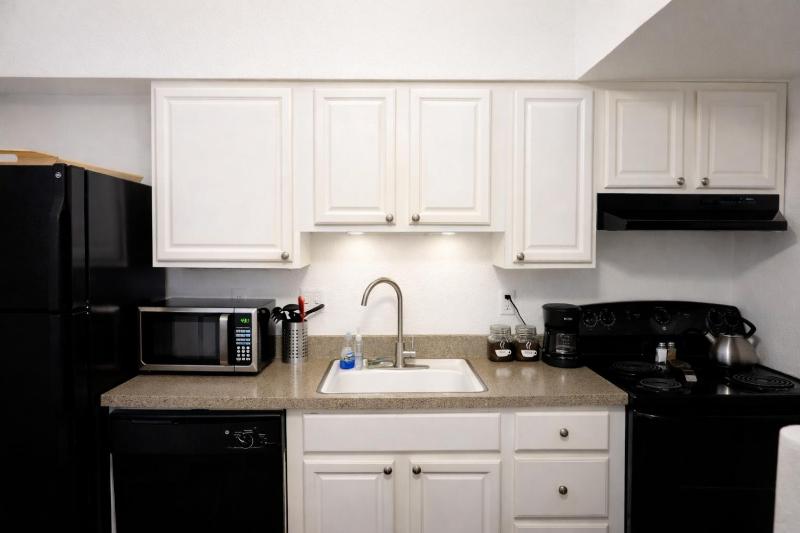 Extensive Cleaning Protocols * Award Winning Beds - image 6